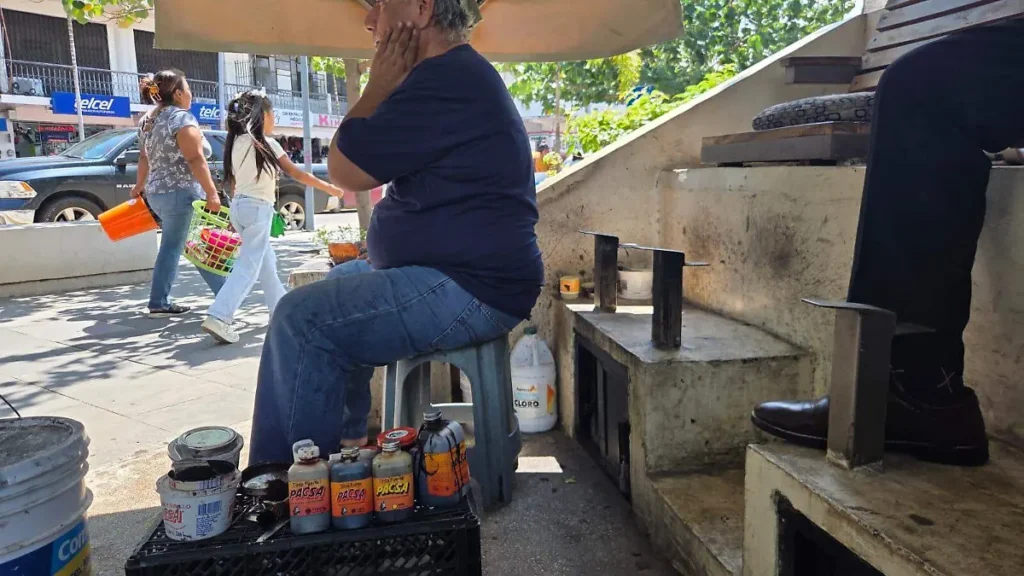 image (31) Lluvias afectan ventas de comerciantes en Tapachula