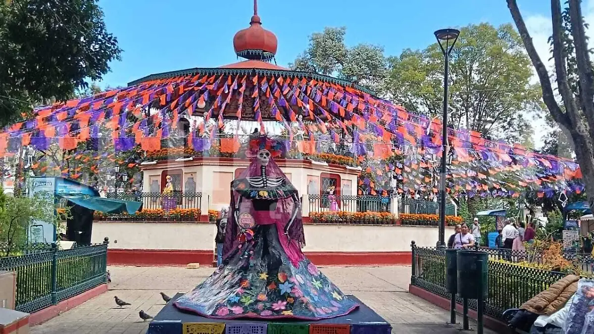 San Cristóbal de las Casas se llena de catrinas y catrines con el “Festival de Almas Vivas”